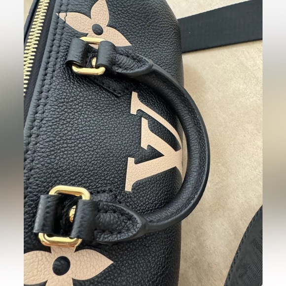 Louis Vuitton Empreinte Monogram Papillon BB Black & Beige - Picture 8 of 16